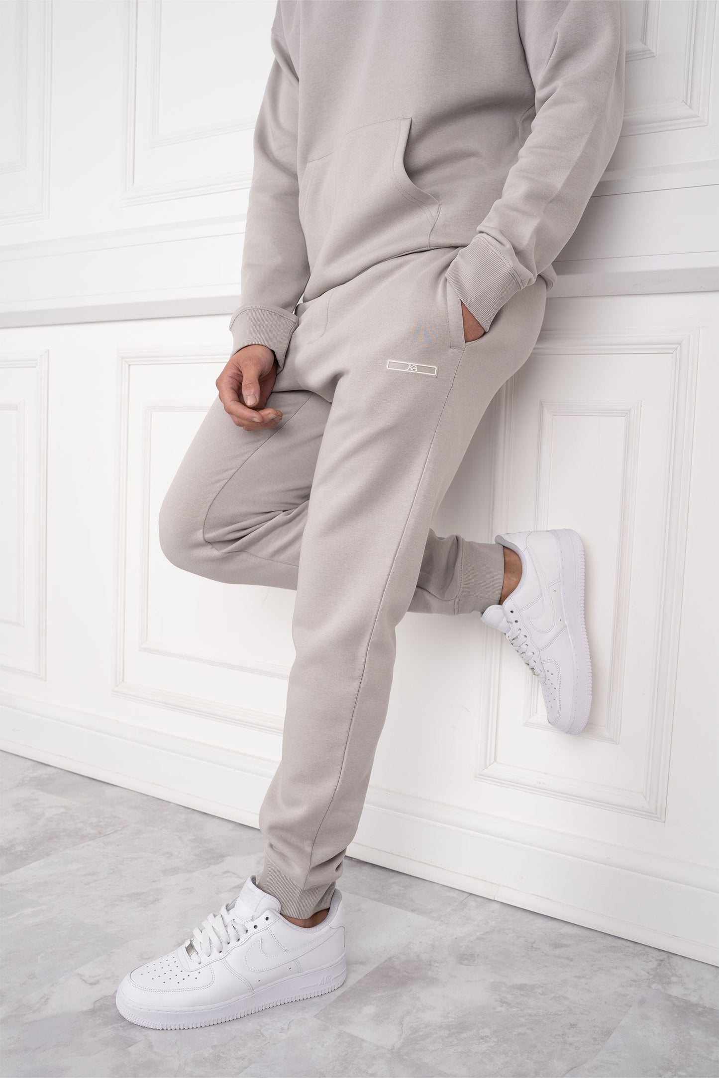 Trainingsanzug Slim Fit mit Kapuze & Reißverschluss | Ideal für den Winter