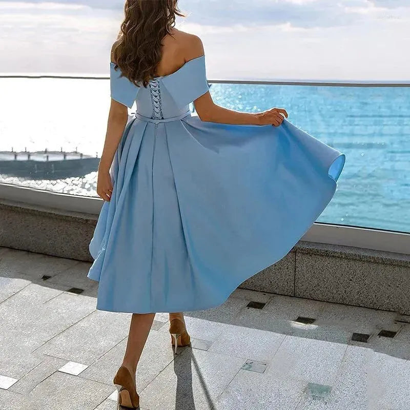 Trägerloses Satin Midi-Kleid mit Fließendem Schnitt | Perfekt für den Sommer