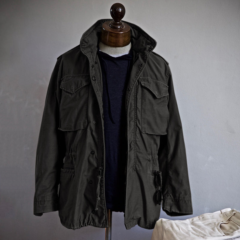 Herren M-65 Feldjacke mit wasserabweisendem Obermaterial und vier Taschen – geeignet für Frühling und Sommer