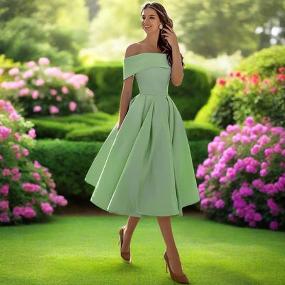 Trägerloses Satin Midi-Kleid mit Fließendem Schnitt | Perfekt für den Sommer
