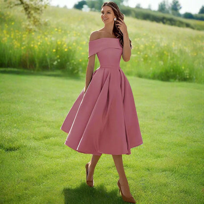 Trägerloses Satin Midi-Kleid mit Fließendem Schnitt | Perfekt für den Sommer