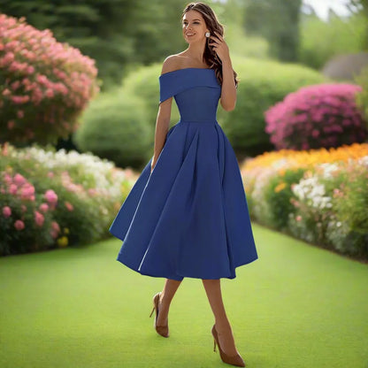 Trägerloses Satin Midi-Kleid mit Fließendem Schnitt | Perfekt für den Sommer