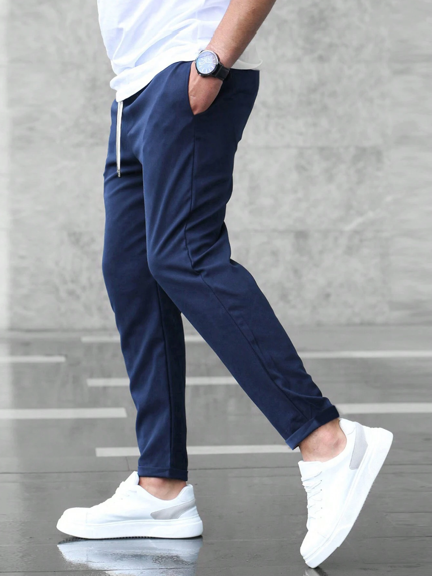 Sommerliche Stretch-Hose für Herren – Bequeme Business & Freizeit Hose mit schlanker Passform | Atmungsaktiv & Formstabil | Ideal für Alltag & Büro