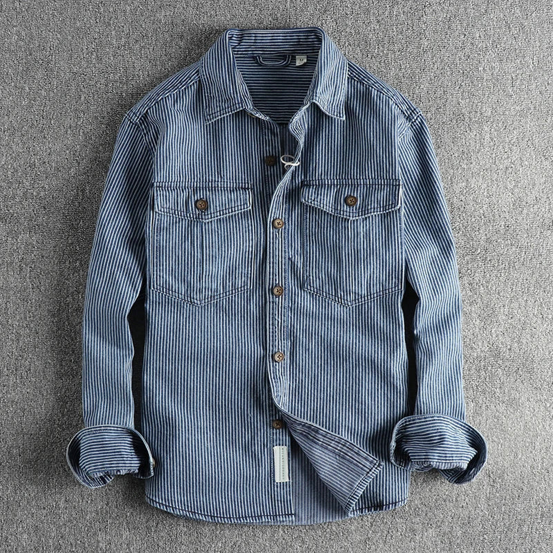 Klassisches Sommer-Vintage Indigo Denim-Hemd für Männer | Perfekt für die warme Jahreszeit
