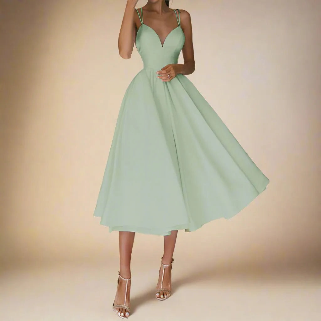 Schulterfreies Satin-Midi-Kleid mit Fließendem Schnitt | Perfekt für den Sommer