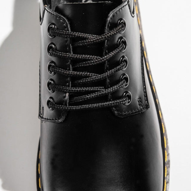 Sommerliche klassische Schuhe für Männer