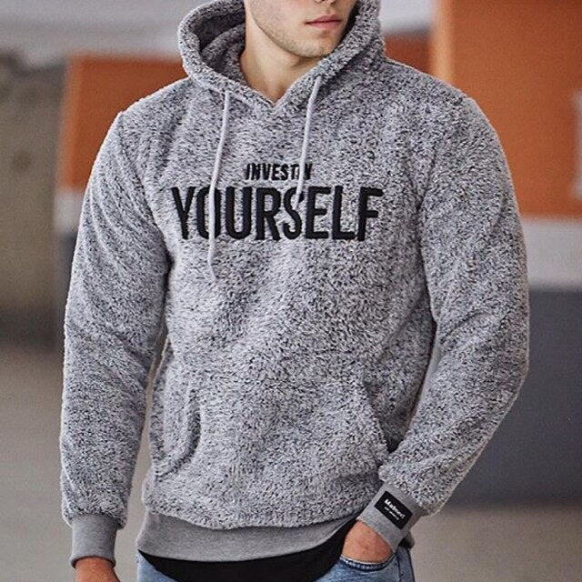 Premium Sweatshirt mit Fleecefutter und hochwertiger Stickerei | Perfekt für kühle Sommerabende