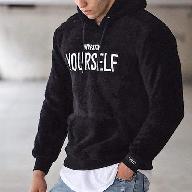 Premium Sweatshirt mit Fleecefutter und hochwertiger Stickerei | Perfekt für kühle Sommerabende