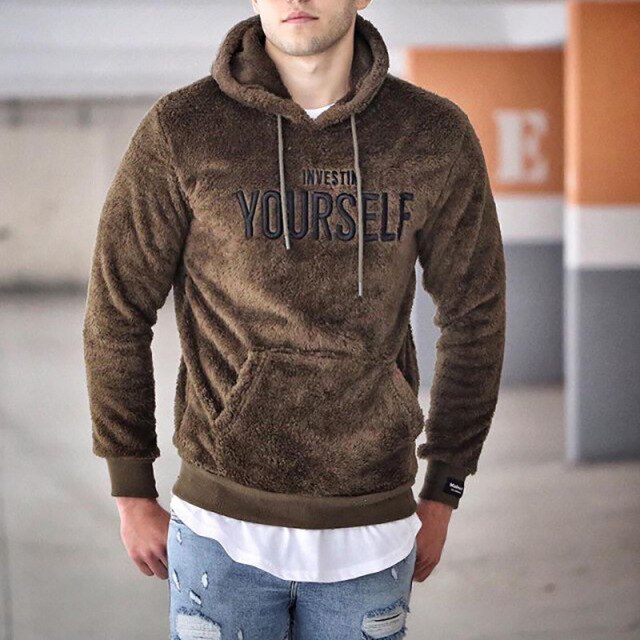 Premium Sweatshirt mit Fleecefutter und hochwertiger Stickerei | Perfekt für kühle Sommerabende