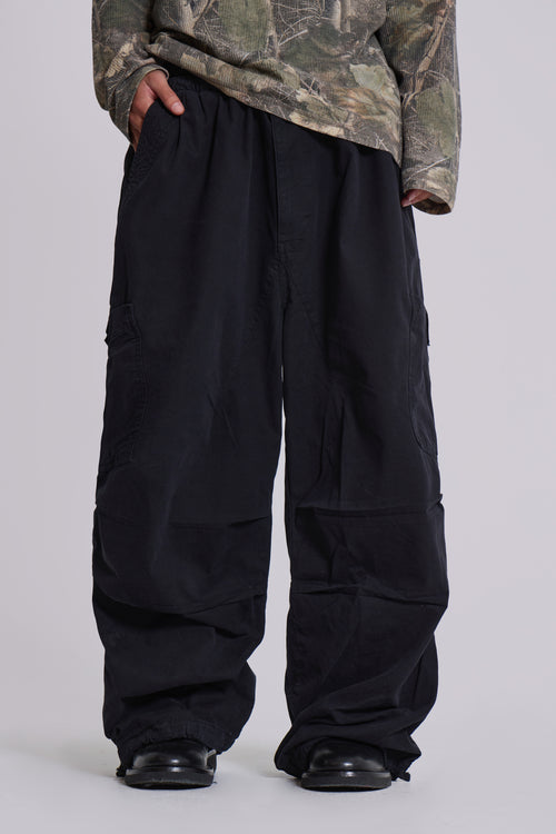 Braune Parachute Cargo-Hose - Ideal für Frühling & Sommer
