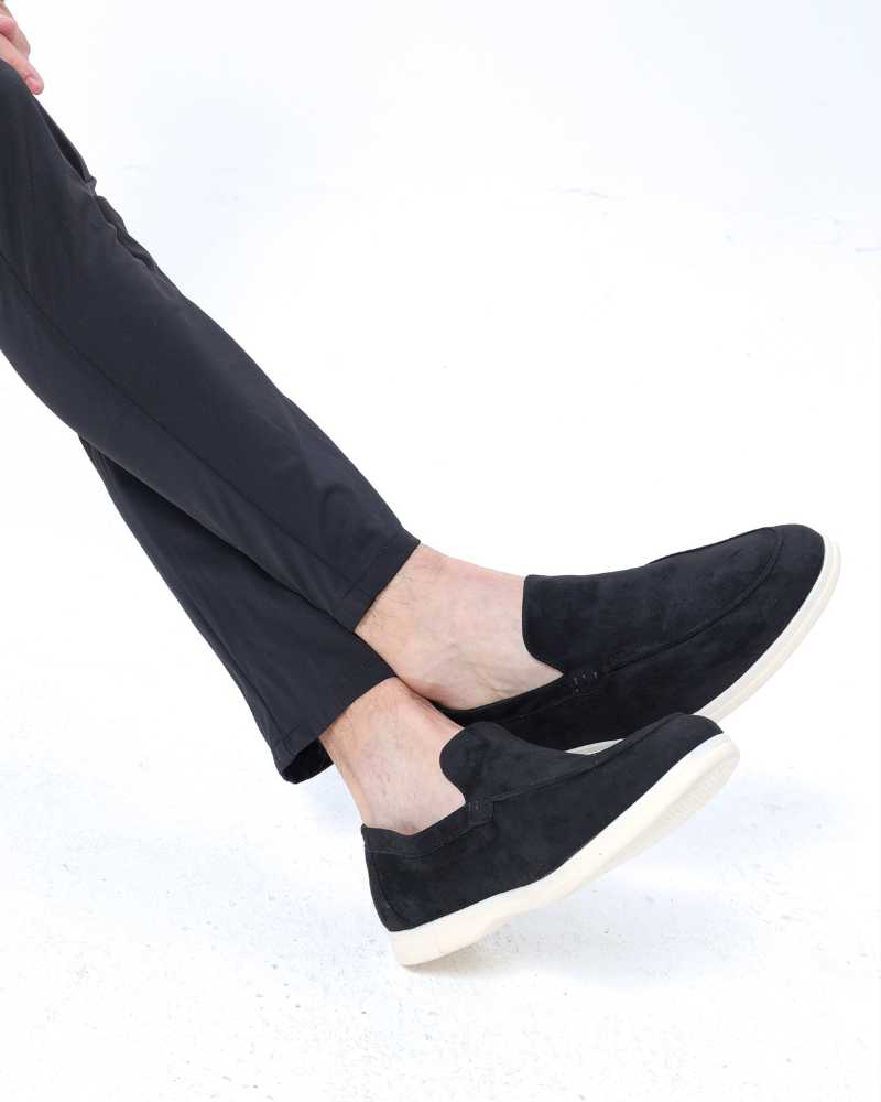 Herren-Loafer aus Wildleder mit Slip-On-Design und gepolsterter Innensohle