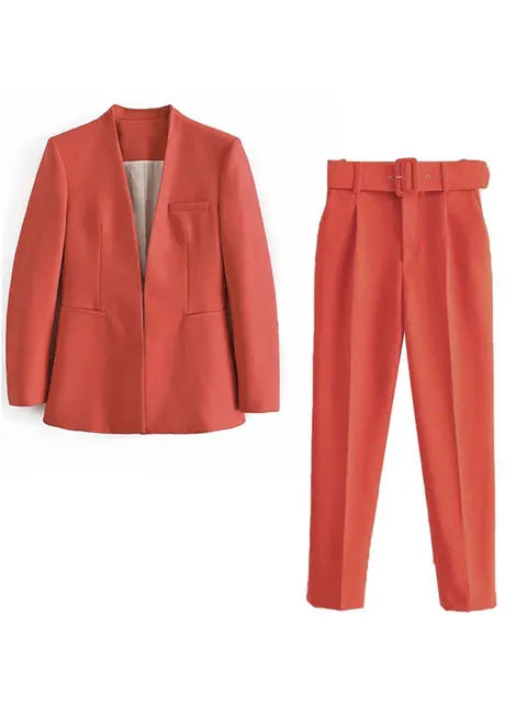 Kerinauia - Sommerlicher Business-Anzug für Damen - Leichter Blazer und Slim-Fit-Hose