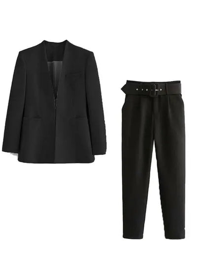 Kerinauia - Sommerlicher Business-Anzug für Damen - Leichter Blazer und Slim-Fit-Hose