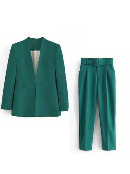 Kerinauia - Sommerlicher Business-Anzug für Damen - Leichter Blazer und Slim-Fit-Hose