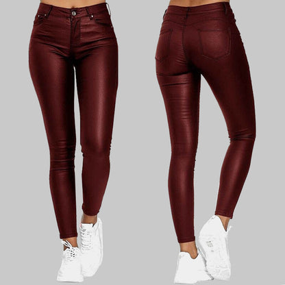 Schmal geschnittene Skinny-Jeans mit figurbetonter Passform | Perfekt für den Sommer